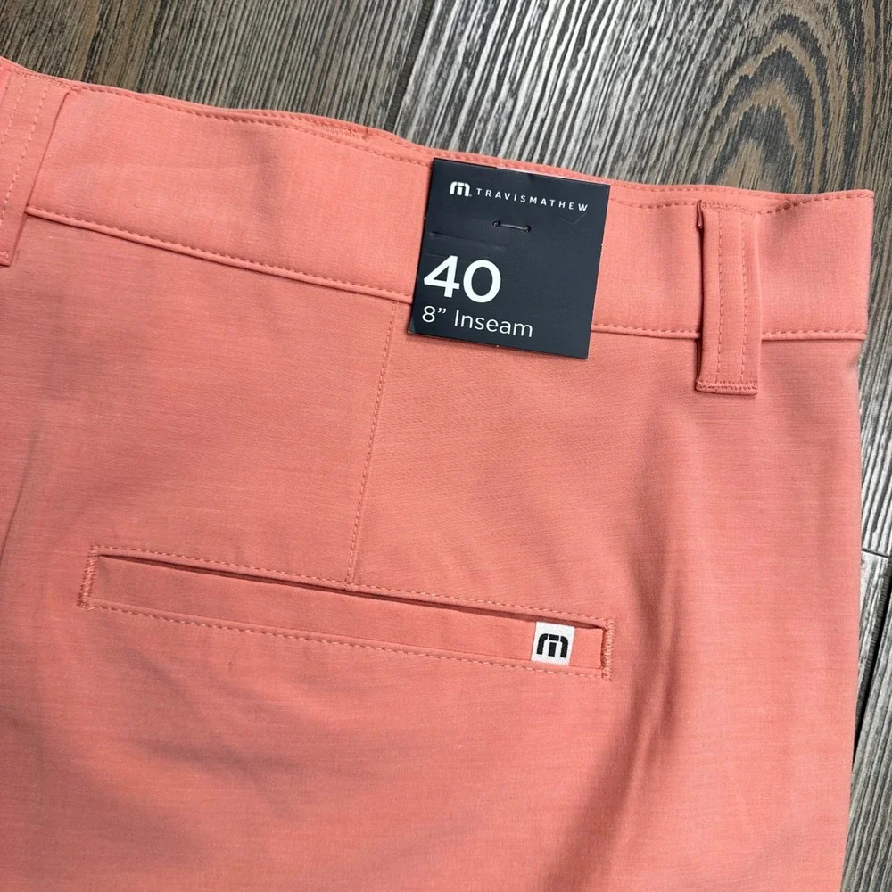 Travis Mathew Tech Chino Shorts Mens 40 Peach Pink 1MAA590 8